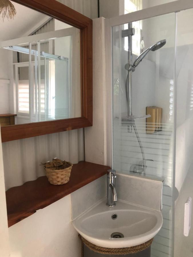 Bungalow: La Favela Chic/The Chic Favela - ทรัวส์-รีวิแยร์ ภายนอก รูปภาพ